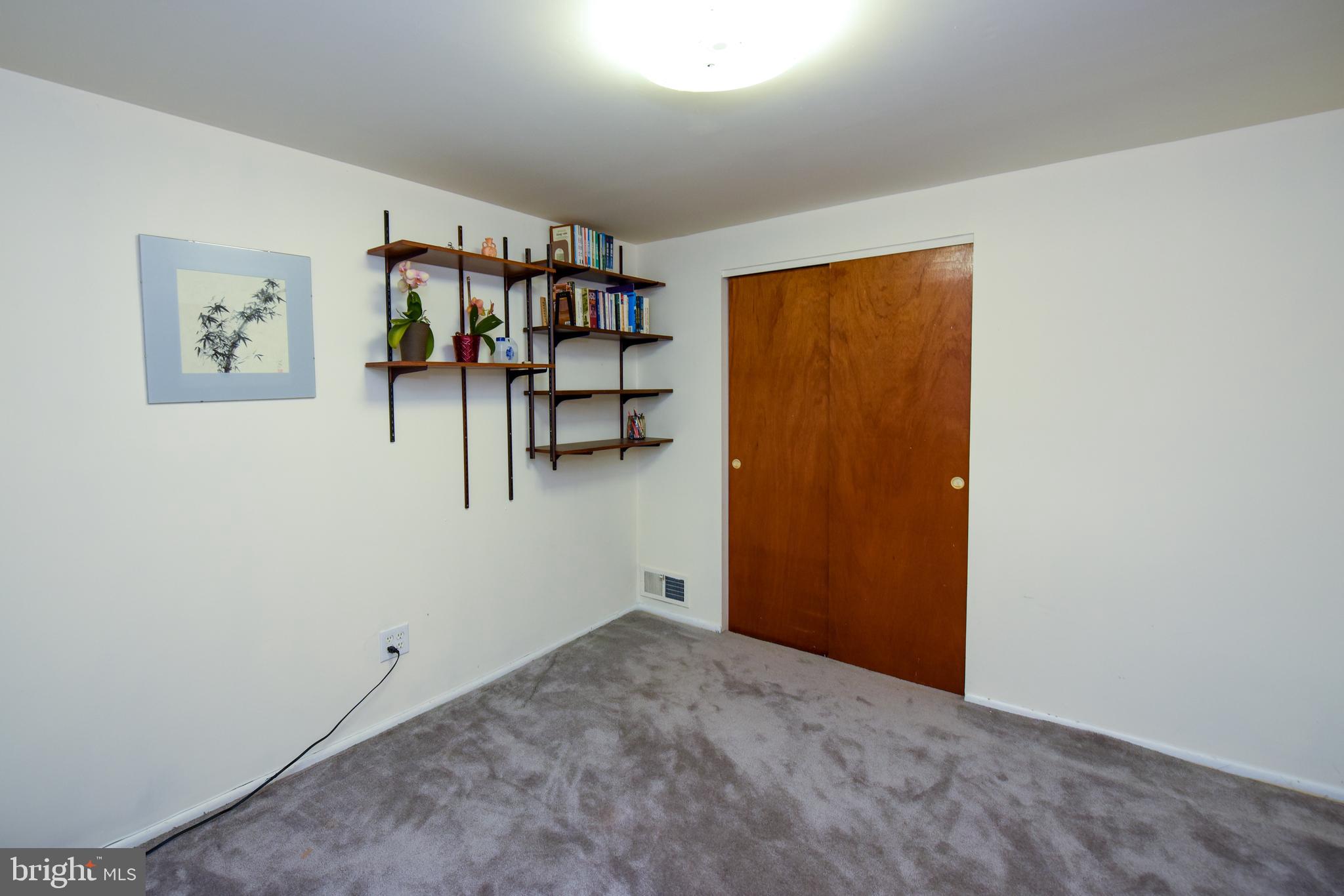 9725 Chapel Road Philadelphia, PA 19115 - Photo 11 of 29