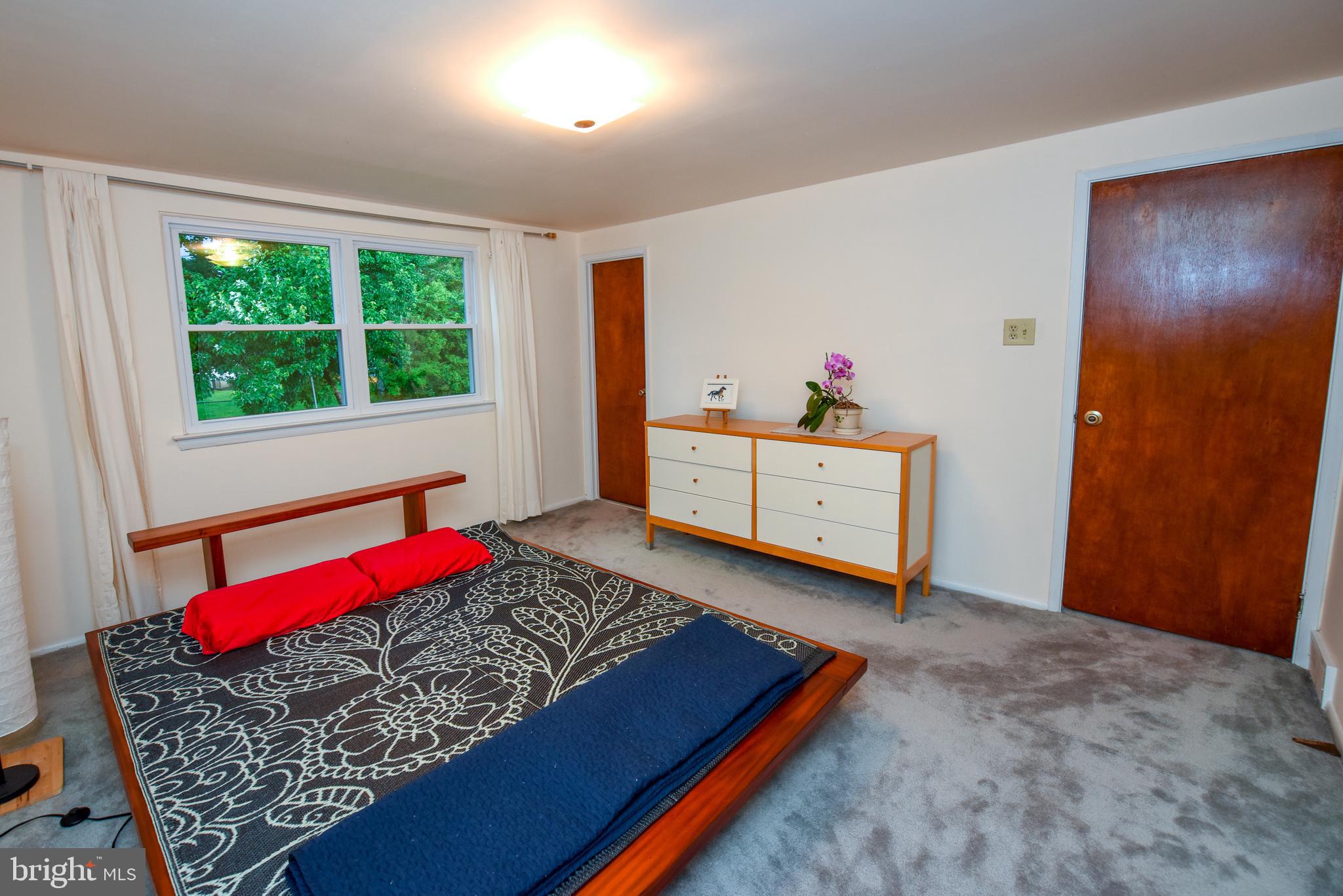 9725 Chapel Road Philadelphia, PA 19115 - Photo 19 of 29