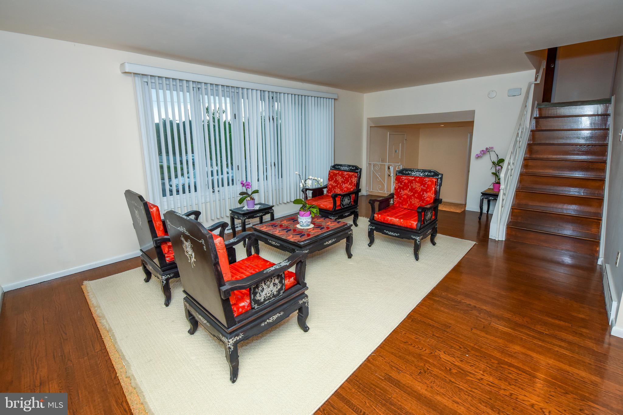 9725 Chapel Road Philadelphia, PA 19115 - Photo 3 of 29