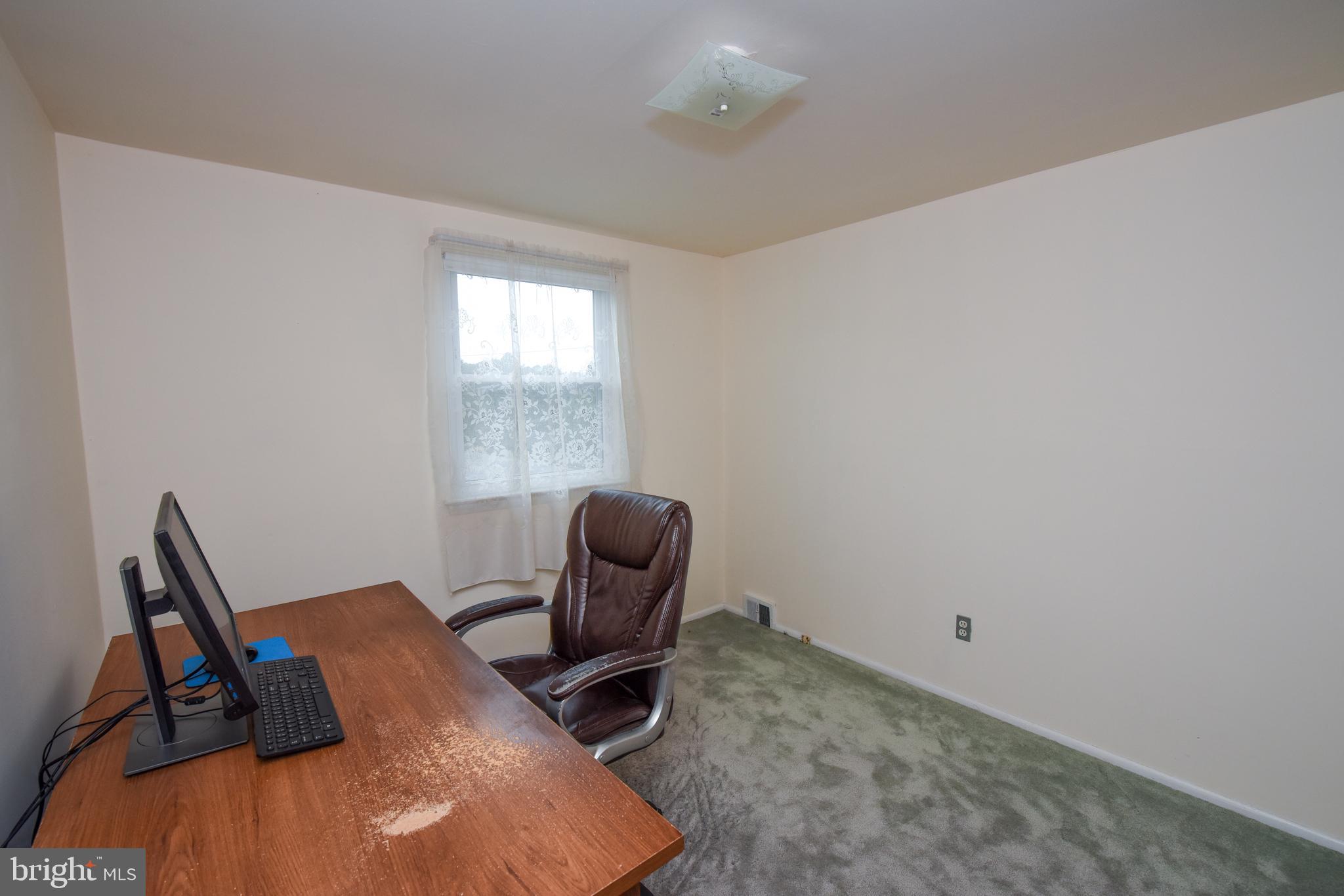 9725 Chapel Road Philadelphia, PA 19115 - Photo 21 of 29