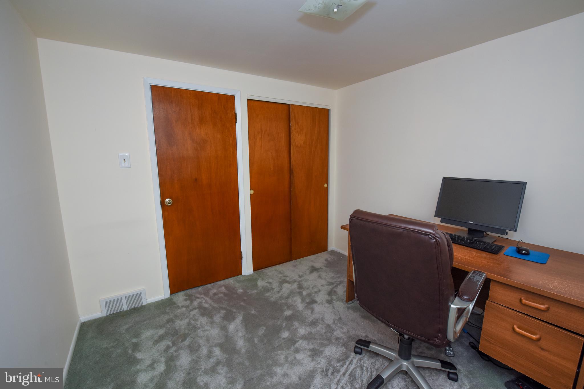 9725 Chapel Road Philadelphia, PA 19115 - Photo 22 of 29