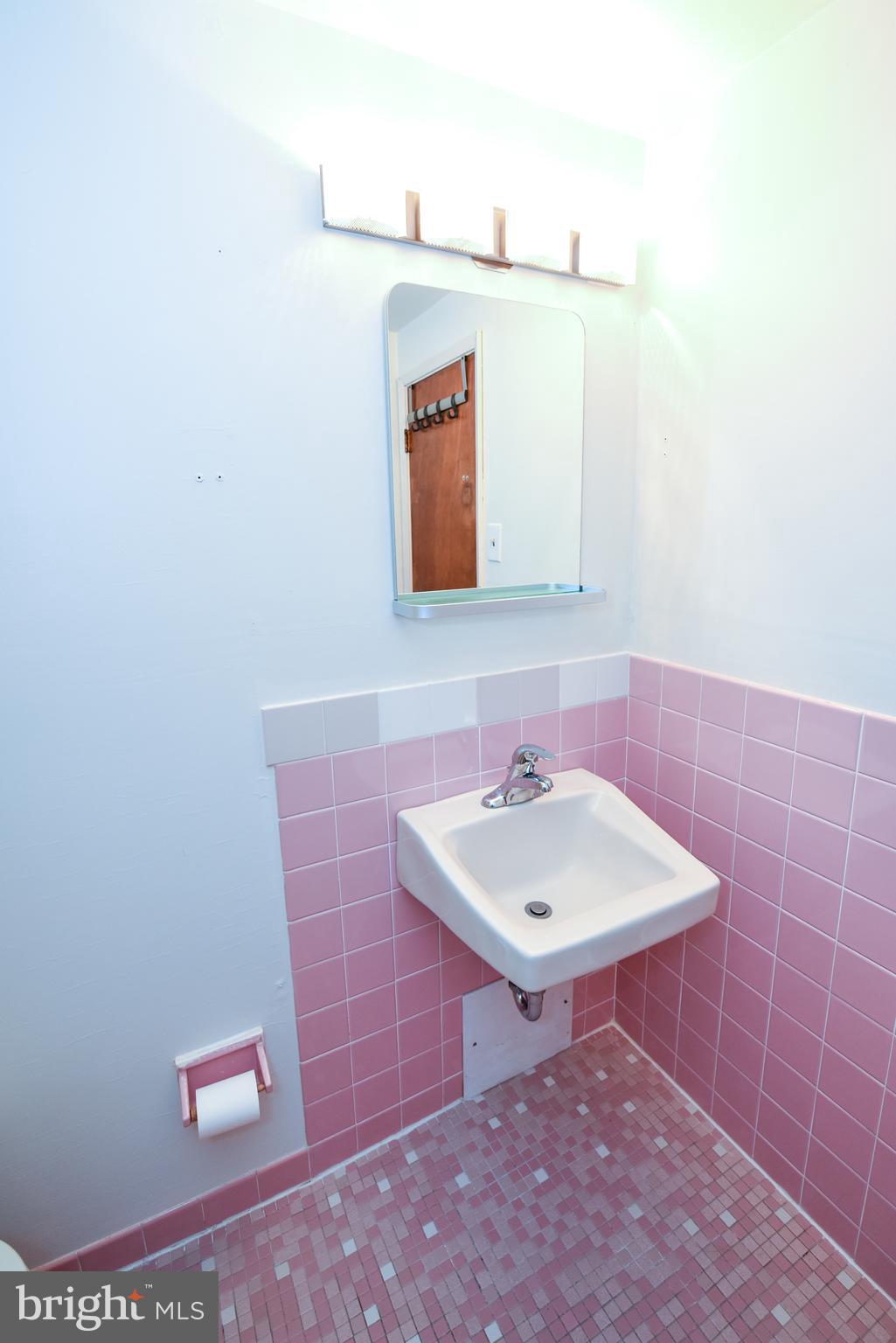 9725 Chapel Road Philadelphia, PA 19115 - Photo 25 of 29