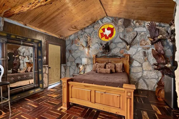 $1,950,000 | 0 West W Highway, Hunt, TX 78024