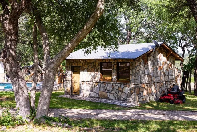 $1,950,000 | 0 West W Highway, Hunt, TX 78024