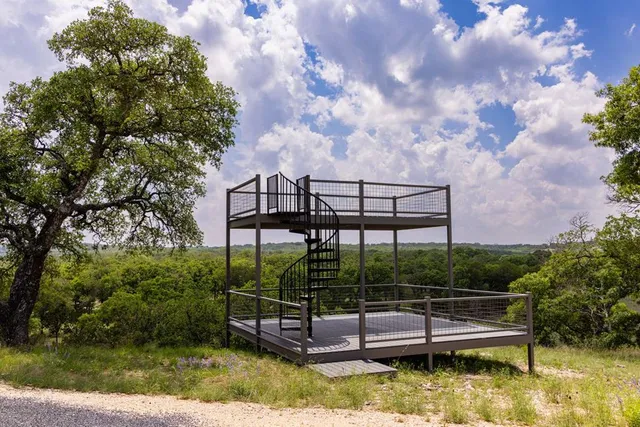 $1,950,000 | 0 West W Highway, Hunt, TX 78024