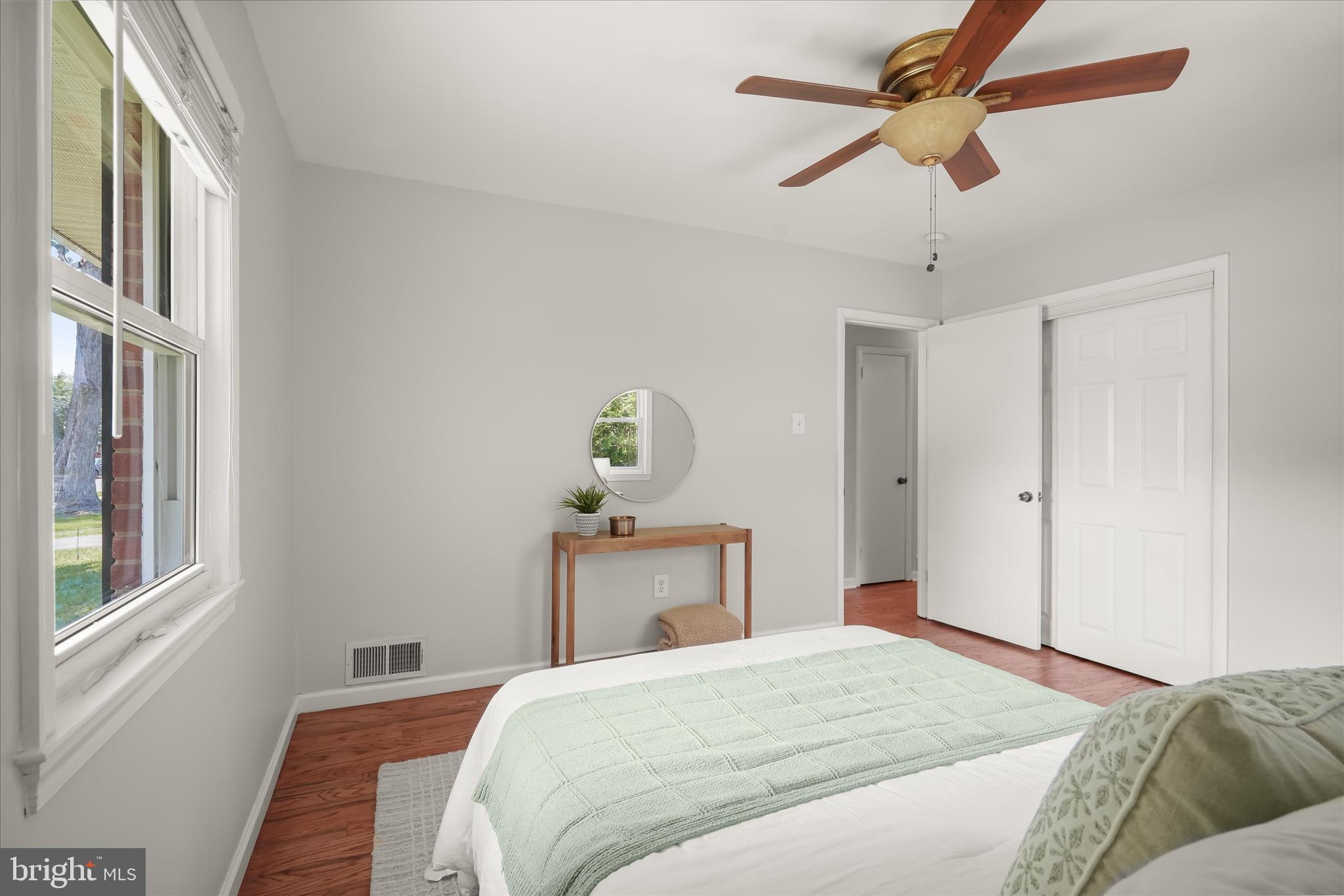 7422 Axton Street Springfield, VA 22151 - Photo 21 of 35 Primary Bedroom