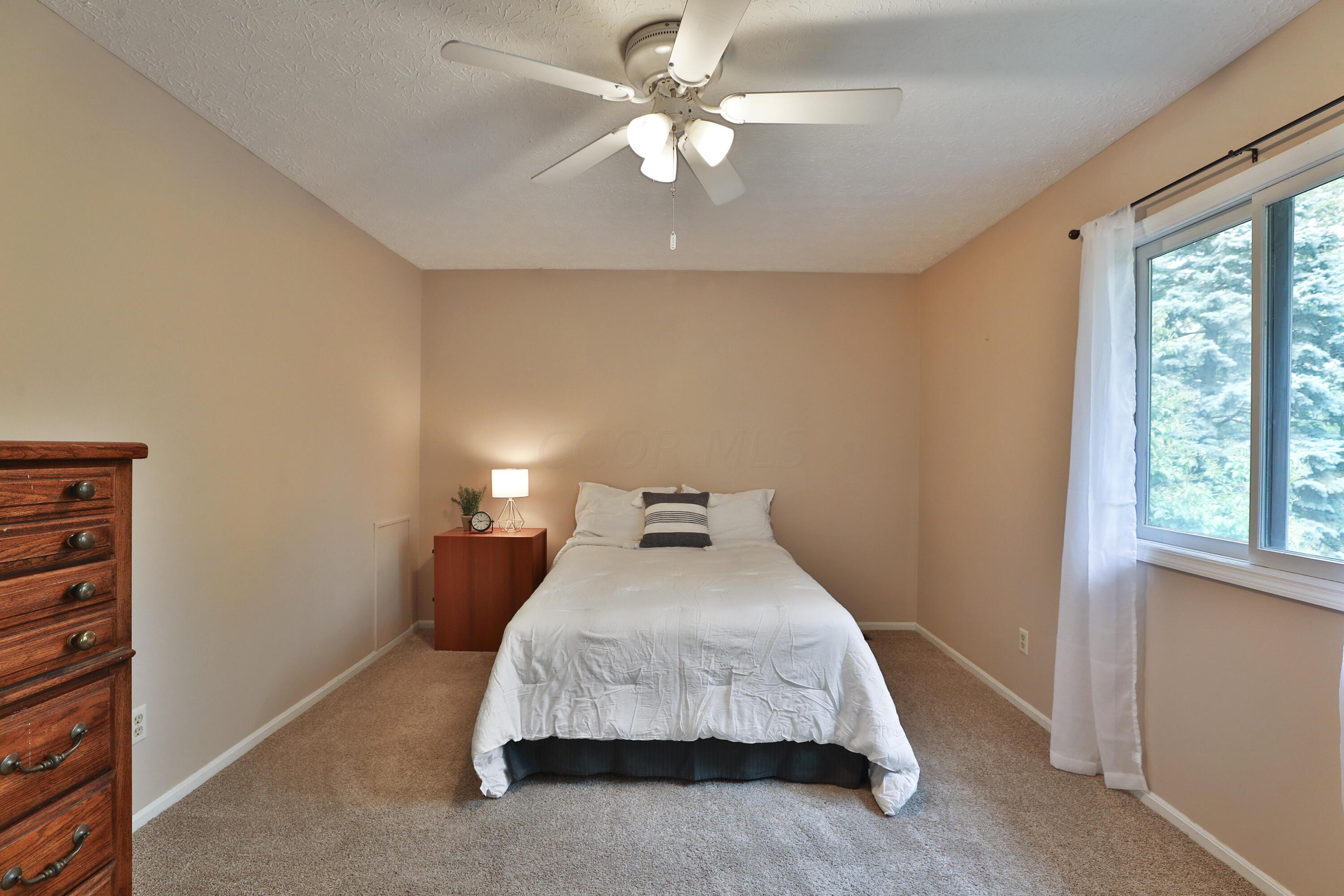 5365 Reed Road Columbus, OH 43235 - Photo 25 of 37 2nd Bedroom