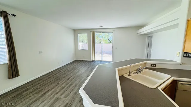 $2,300 | 2278 Surrey Meadows Avenue, Henderson, NV 89052