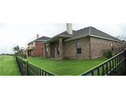 412 Pinehurst Portland, TX 78374 - Photo 9 of 10 a picture of a person on a yard