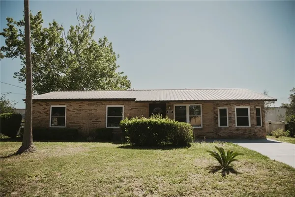 front view of house with a yard