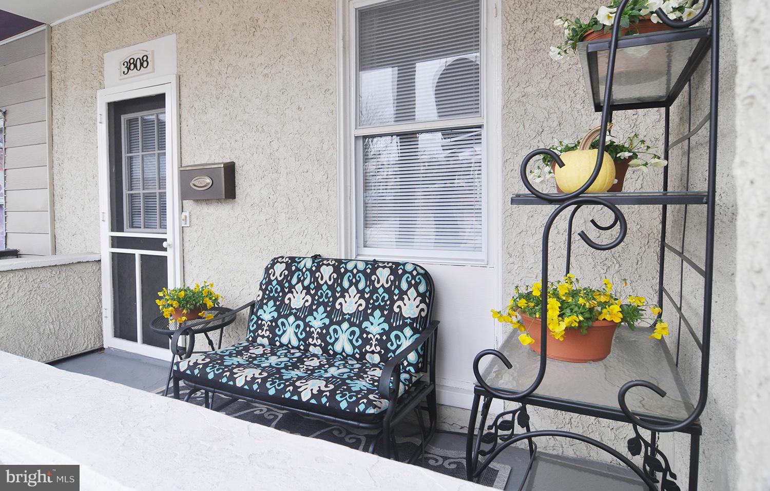 3808 Falls Road Baltimore, MD 21211 - Photo 2 of 11 Front Porch