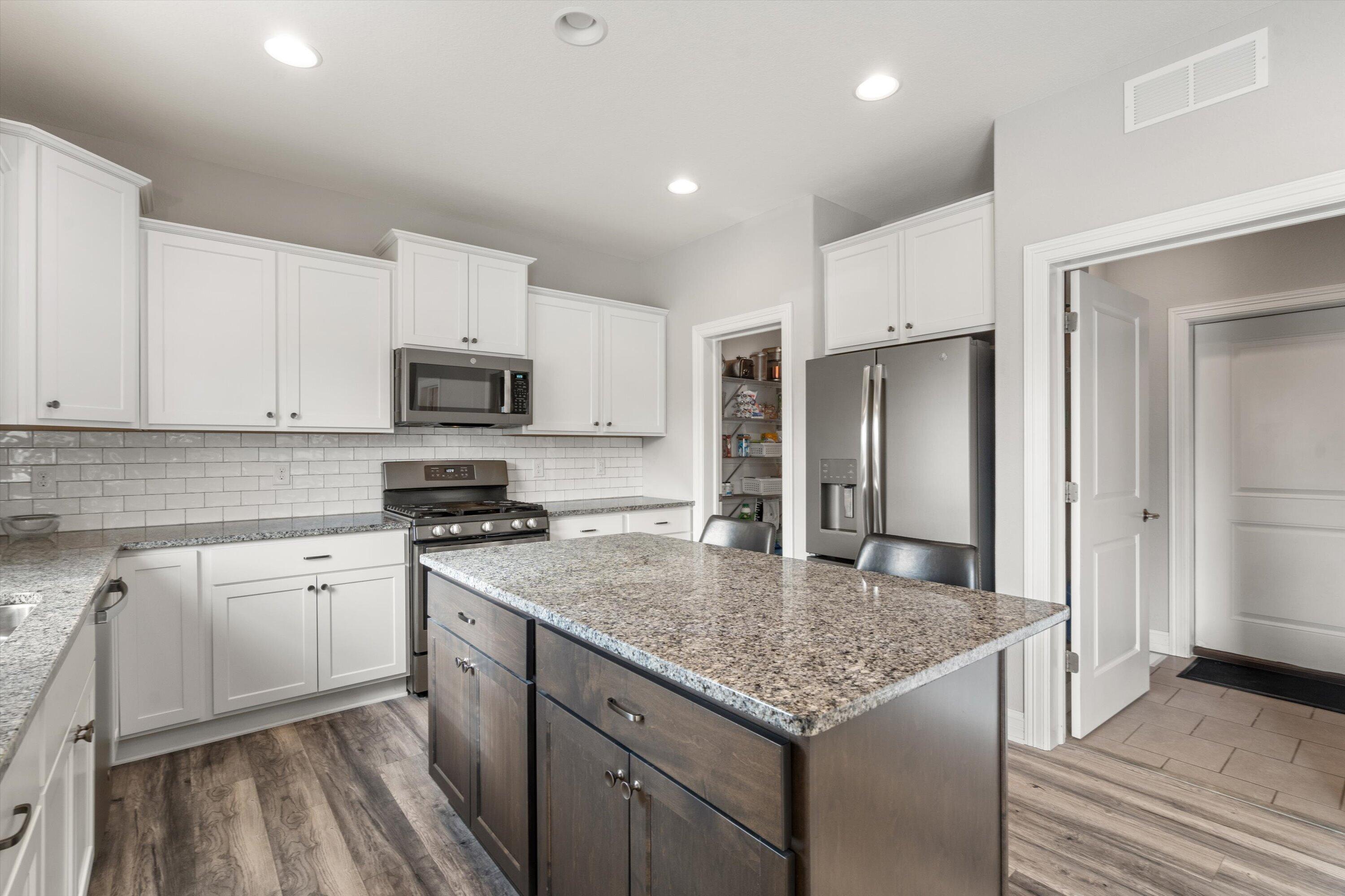 3951 Sienna Court Caledonia, WI 53126 - Photo 13 of 52 Kitchen