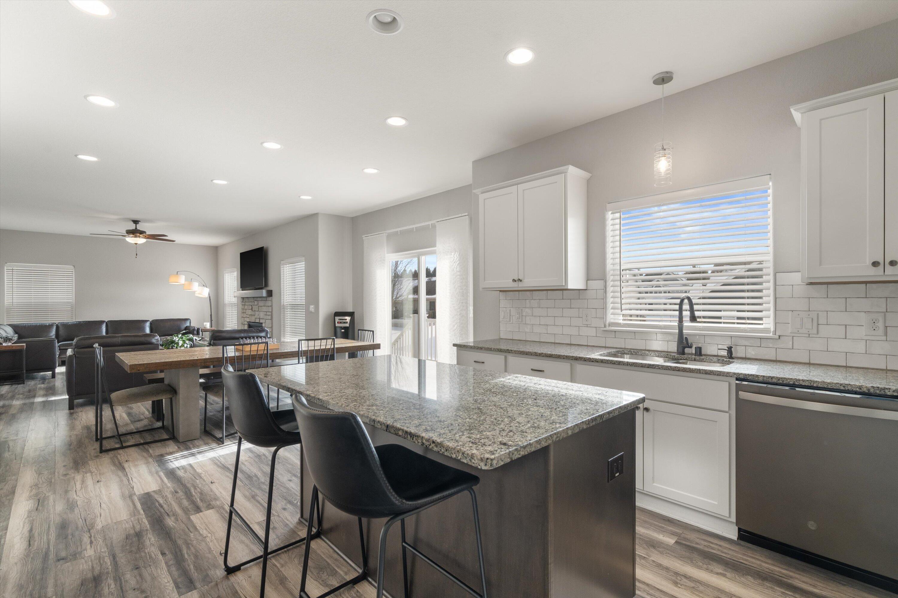 3951 Sienna Court Caledonia, WI 53126 - Photo 16 of 52 Kitchen