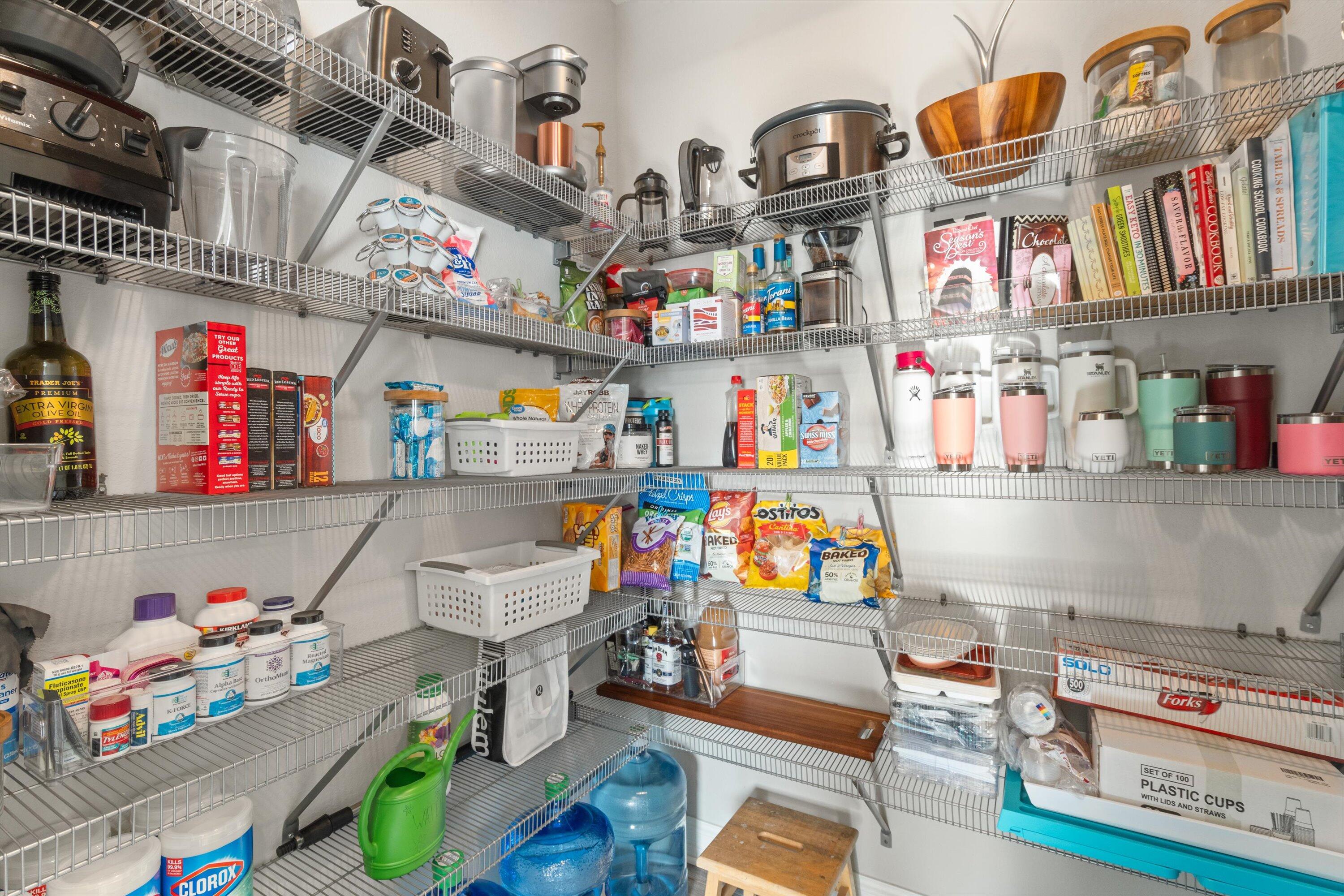 3951 Sienna Court Caledonia, WI 53126 - Photo 20 of 52 Pantry