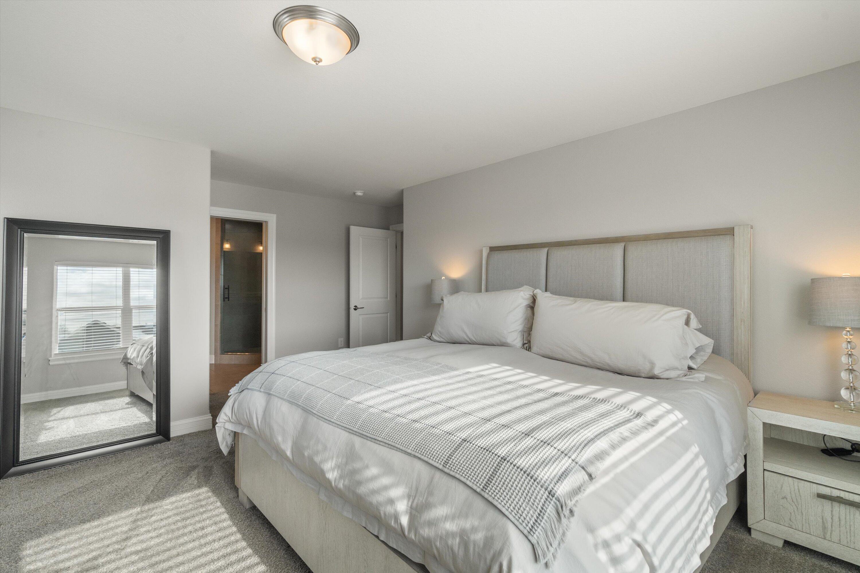 3951 Sienna Court Caledonia, WI 53126 - Photo 34 of 52 Primary Bedroom