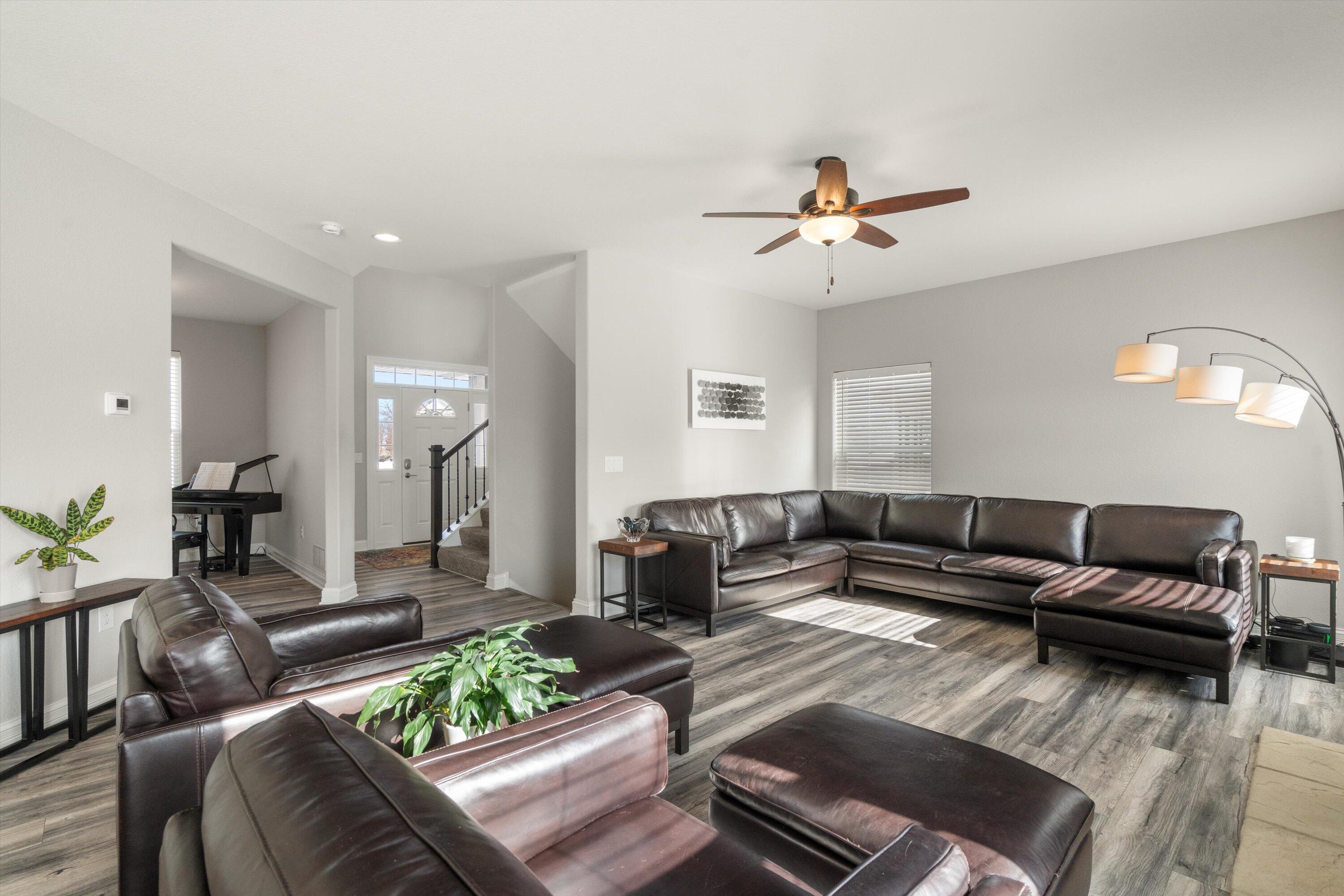 3951 Sienna Court Caledonia, WI 53126 - Photo 7 of 52 Living Room
