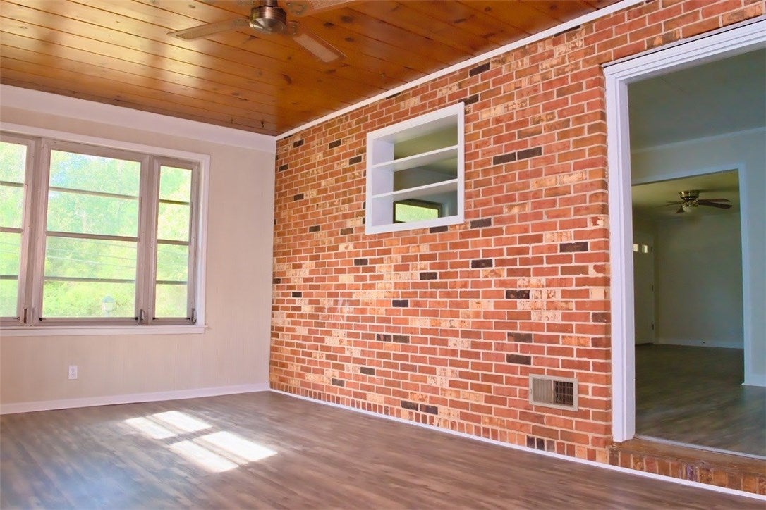3454 Columbus Road Valley, AL 36854 - Photo 11 of 19 Gallery Image 11