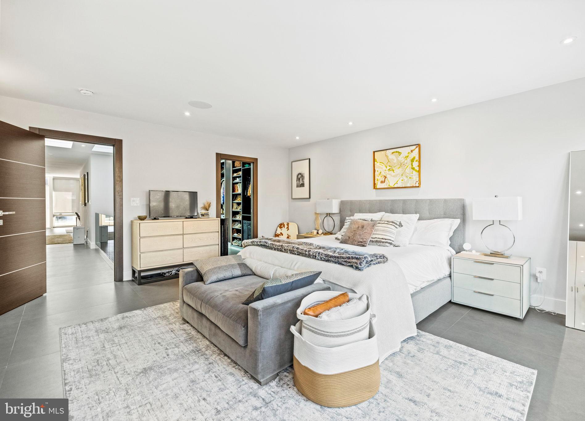 3722 R Street Northwest Washington, DC 20007 - Photo 20 of 66