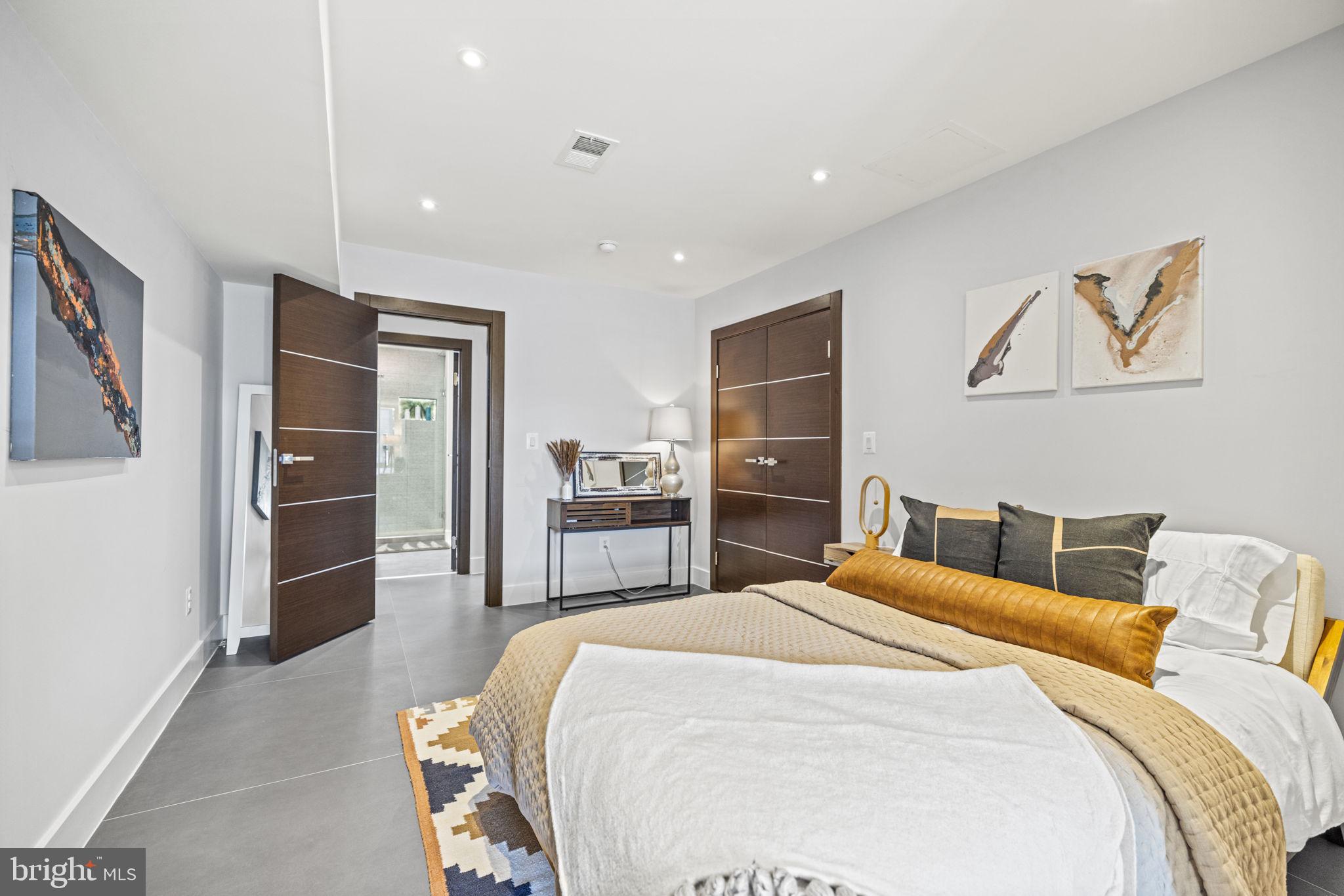 3722 R Street Northwest Washington, DC 20007 - Photo 45 of 66