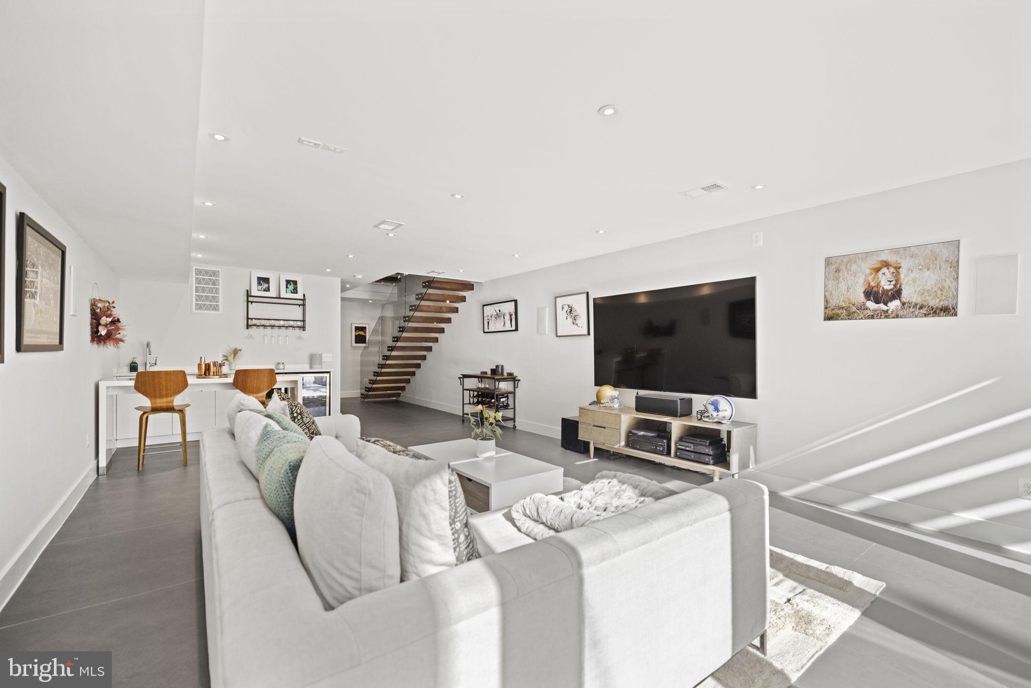 3722 R Street Northwest Washington, DC 20007 - Photo 59 of 66