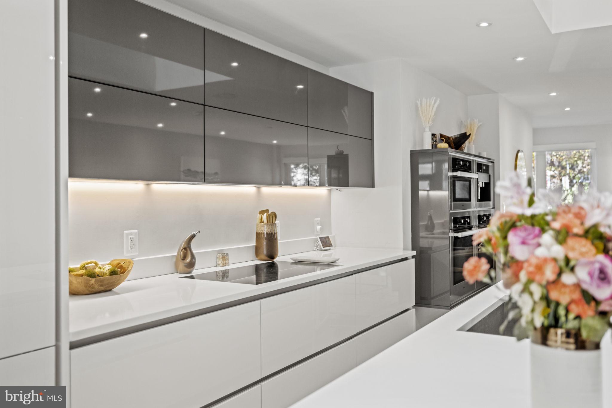 3722 R Street Northwest Washington, DC 20007 - Photo 9 of 66