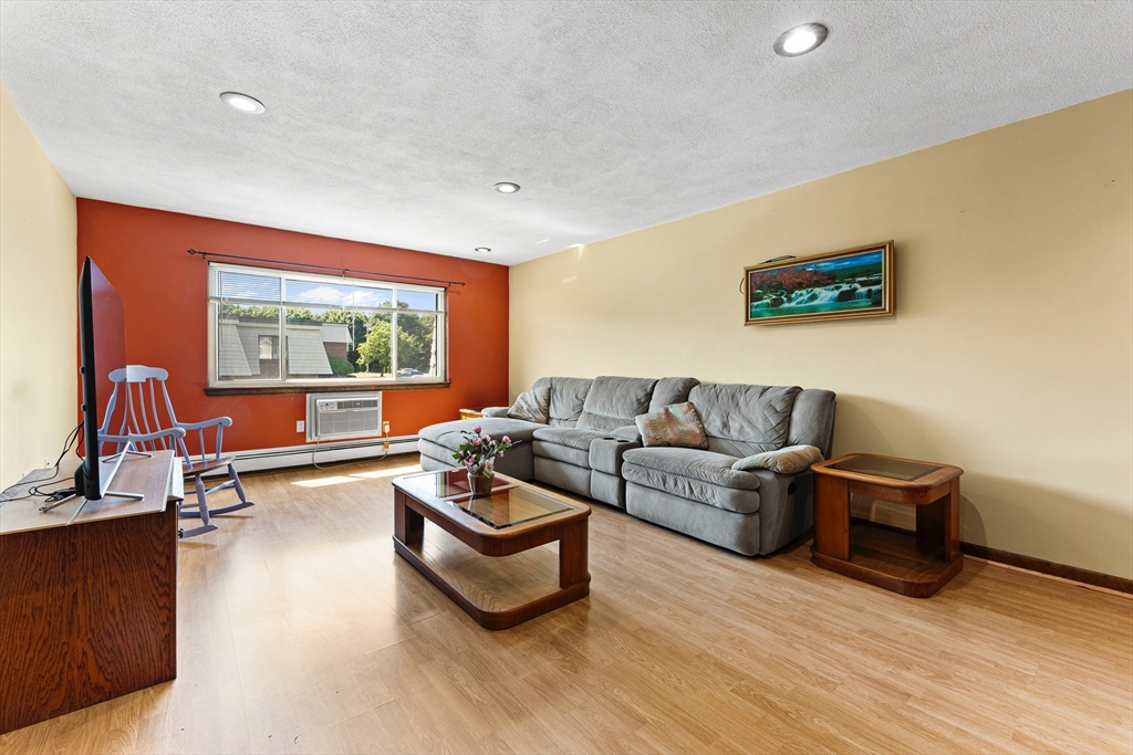 1 Hallmark Gardens, Unit 8 Burlington, MA 01803 - Photo 1 of 30