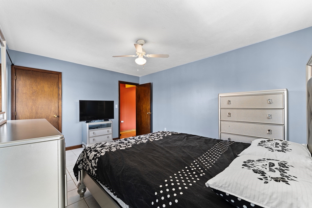 1 Hallmark Gardens, Unit 8 Burlington, MA 01803 - Photo 16 of 30