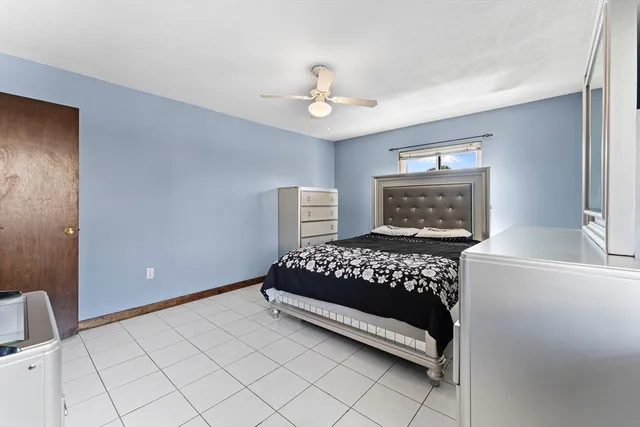 $374,900 | 1 Hallmark Gardens, Unit 8, Burlington, MA 01803