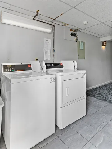 $374,900 | 1 Hallmark Gardens, Unit 8, Burlington, MA 01803