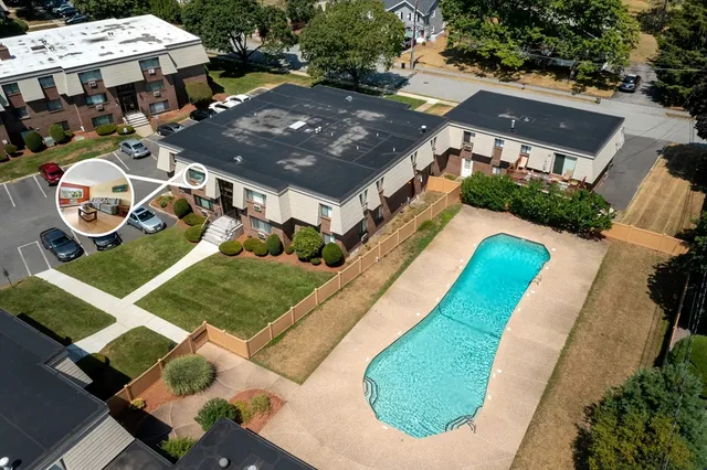 $374,900 | 1 Hallmark Gardens, Unit 8, Burlington, MA 01803