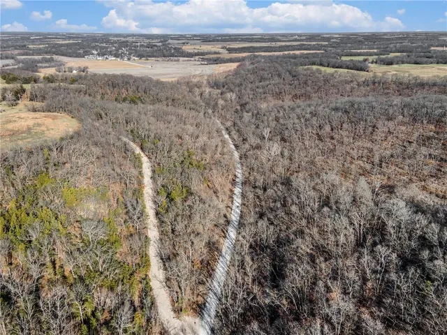$810,000 | Bar Hollow Dr Road, Blackwater, MO 65322