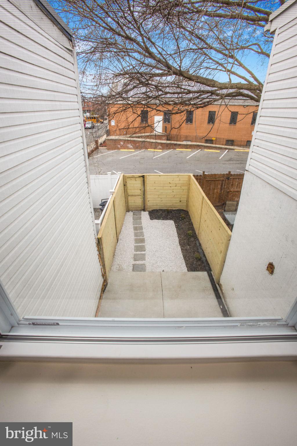 702 19th Street Northeast Washington, DC 20002 - Photo 32 of 38 a view of entryway