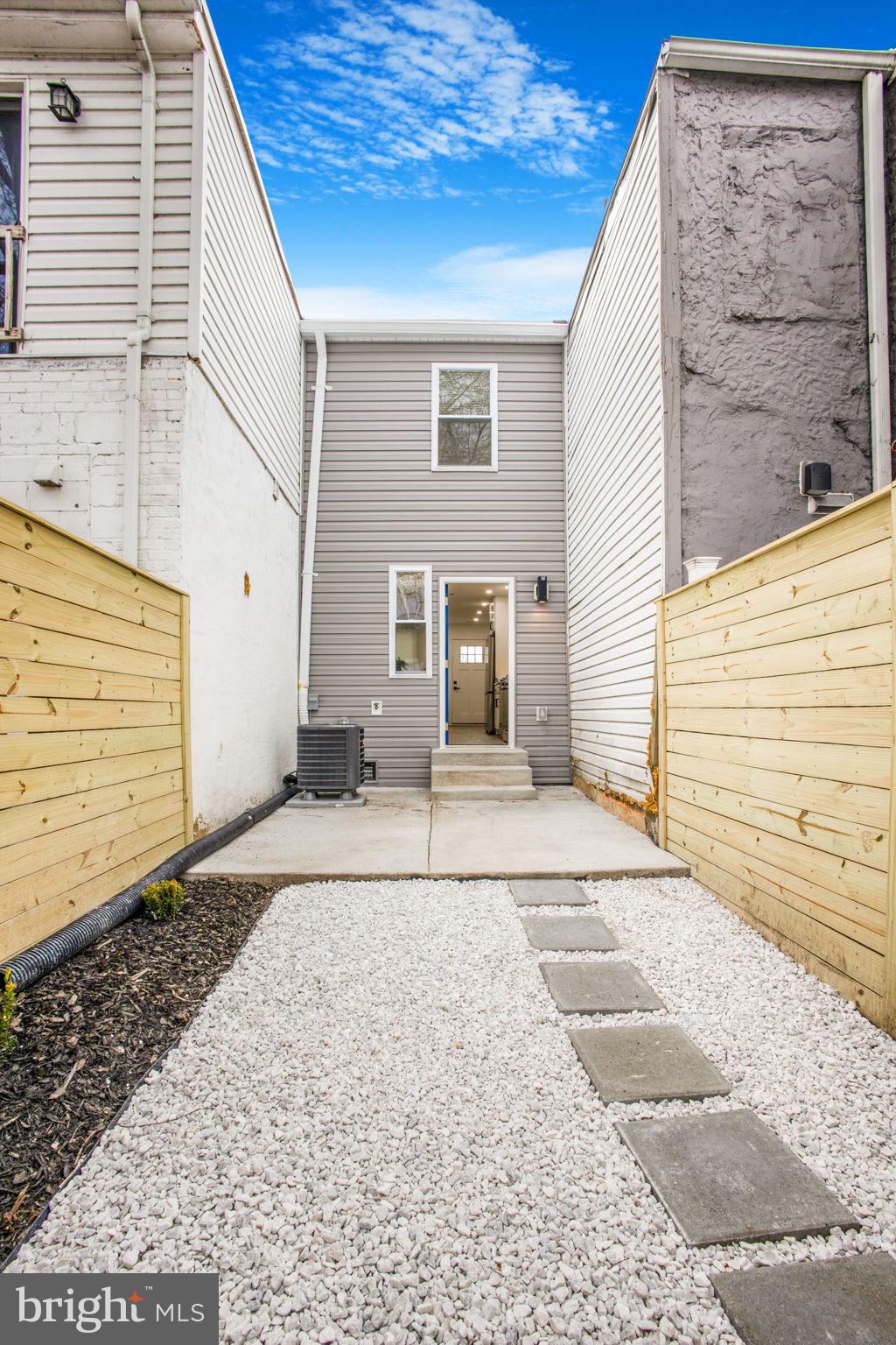 702 19th Street Northeast Washington, DC 20002 - Photo 35 of 38 a white house with a outdoor space