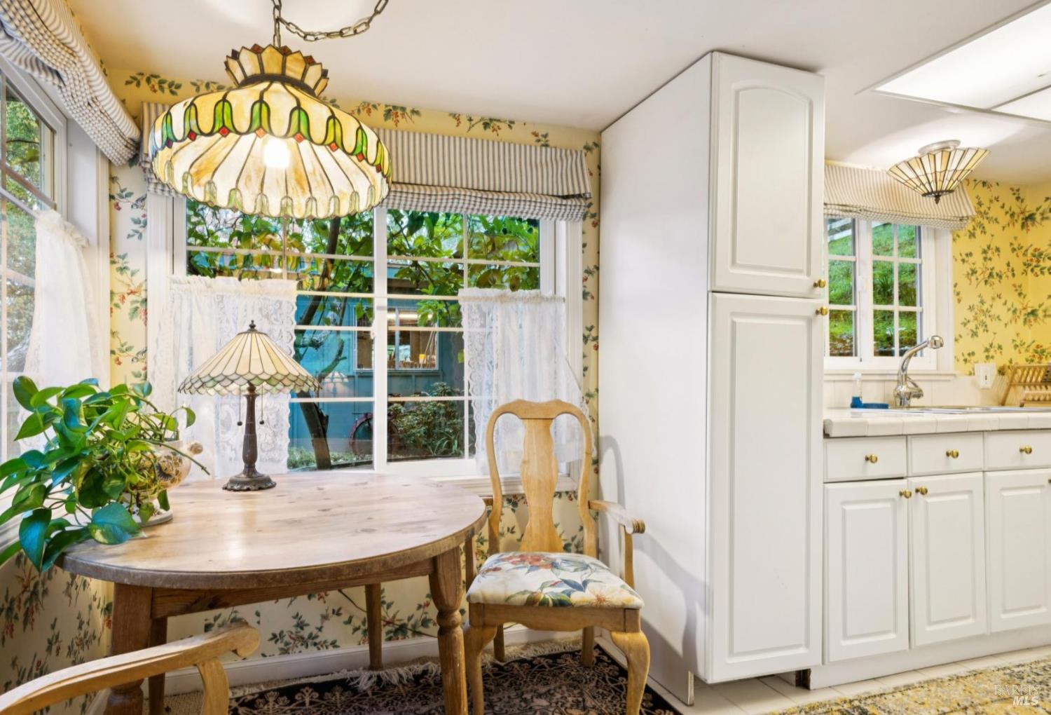 42-50 Grove Street San Rafael, CA 94901 - Photo 41 of 52 50 cottage-dining area