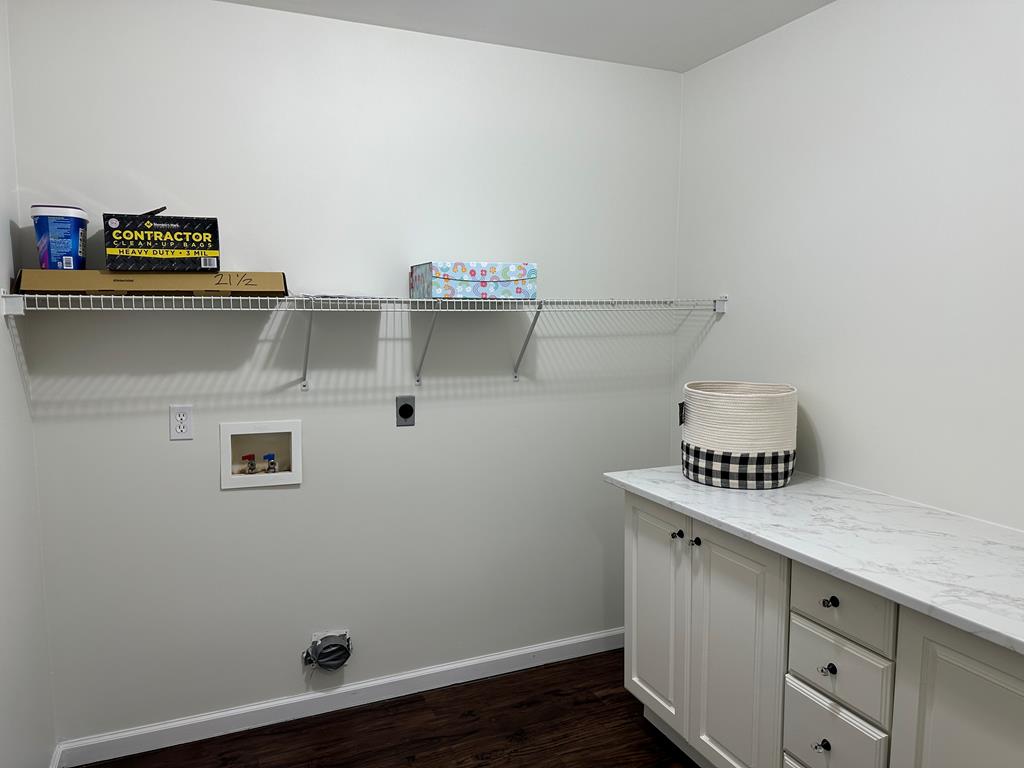 75 Biscayne Lane Dothan, AL 36303 - Photo 24 of 71 Laundry Room