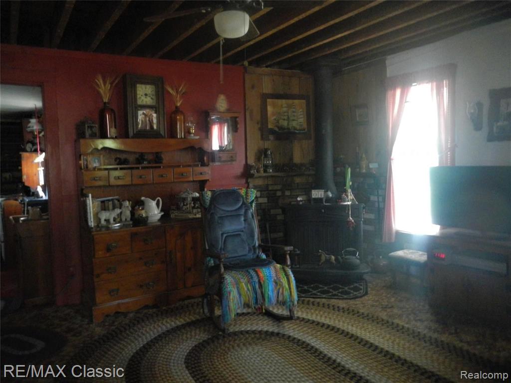 2605 Middle Road Highland, MI 48357 - Photo 5 of 8