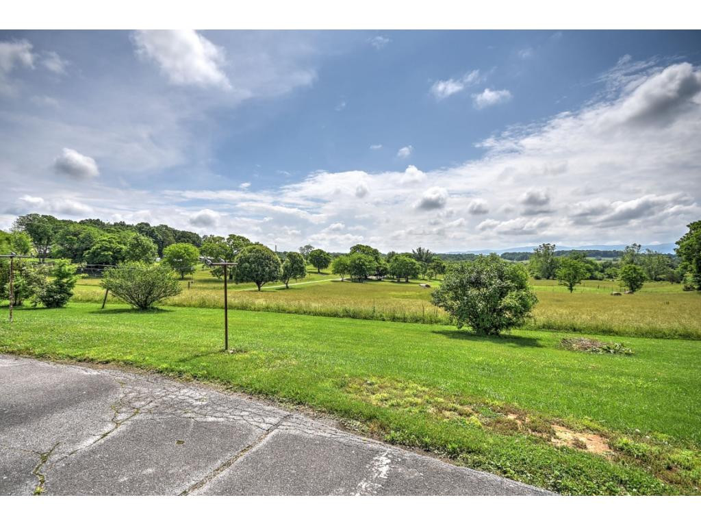 614 Opie Arnold Road Limestone, TN 37681 - Photo 11 of 36 Views