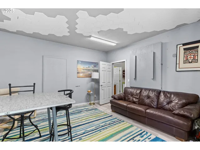 $735,000 | 579 South Schooner Creek Road, Lincoln City, OR 97367