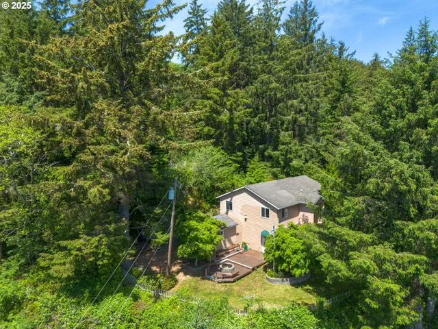 $735,000 | 579 South Schooner Creek Road, Lincoln City, OR 97367