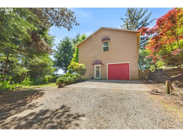 $735,000 | 579 South Schooner Creek Road, Lincoln City, OR 97367