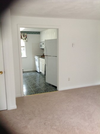 51 Burnap Road, Unit 4 Holliston, MA 01746 - Photo 3 of 10 Gallery Image 3