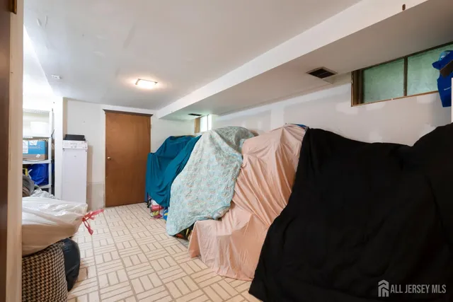 $565,000 | 21 Rieder Road, Spotswood, NJ 08884