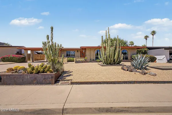 $799,000 | 11822 North 38th Place, Phoenix, AZ 85028