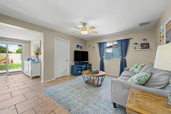 $799,000 | 11822 North 38th Place, Phoenix, AZ 85028