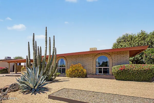 $799,000 | 11822 North 38th Place, Phoenix, AZ 85028