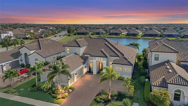 $2,590,000 | 5349 Brookgrove Drive, Sarasota, FL 34238