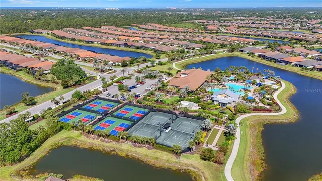 $2,590,000 | 5349 Brookgrove Drive, Sarasota, FL 34238