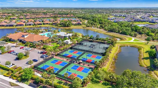 $2,590,000 | 5349 Brookgrove Drive, Sarasota, FL 34238