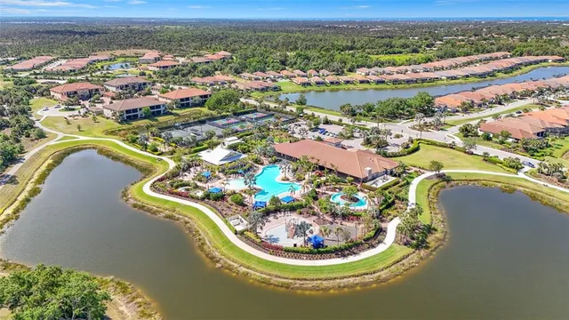 $2,590,000 | 5349 Brookgrove Drive, Sarasota, FL 34238