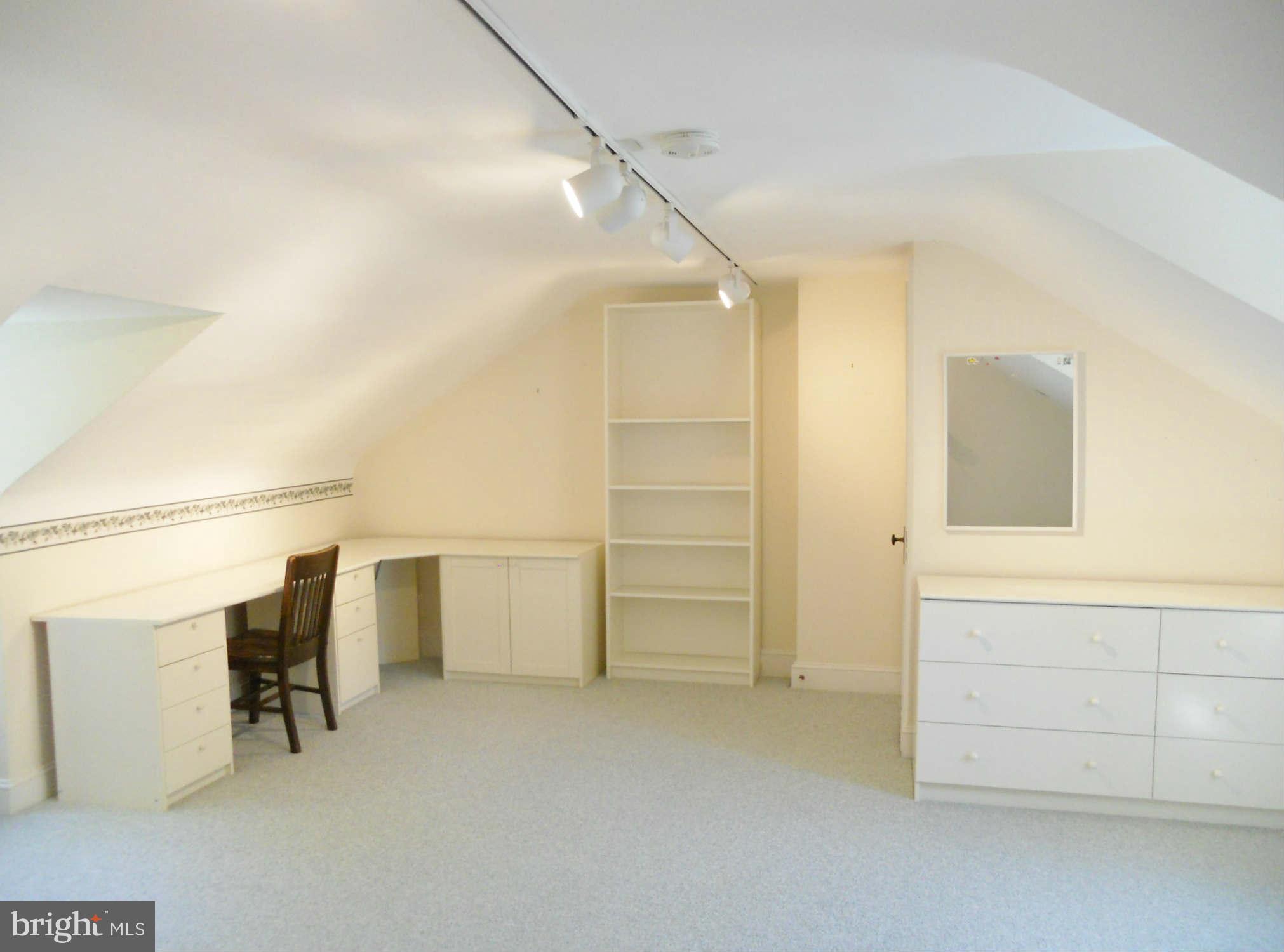 313 Murdock Road Baltimore, MD 21212 - Photo 11 of 15 a view of an empty room